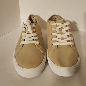 Vionic Women's Oasis Sneakers 10